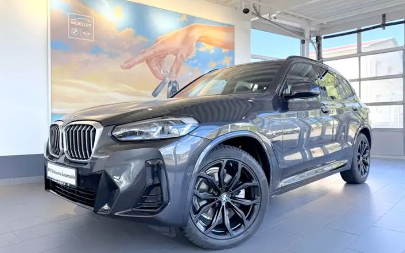 BMW M4 Cabrio DKG M Competition im Autohaus Skjellet