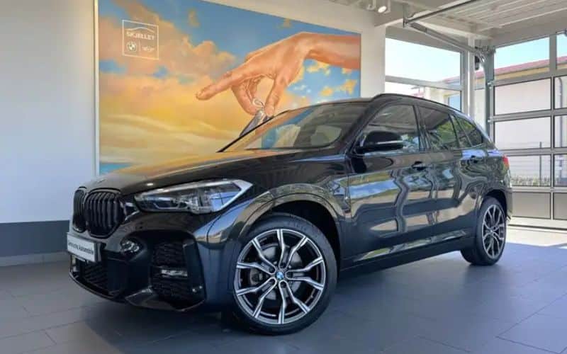 BMW 220 i Cabrio Sport Line KAM+KOMF+LEDer+HARM+DAB+